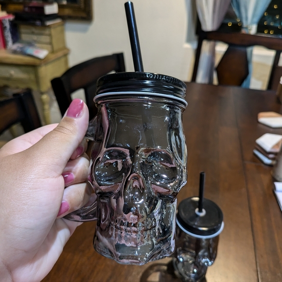 Black skull mugs - Picture 2 of 2